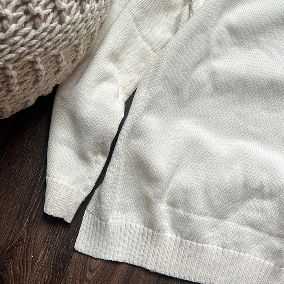 Leset James V Neck sweater - Picture 7 of 9